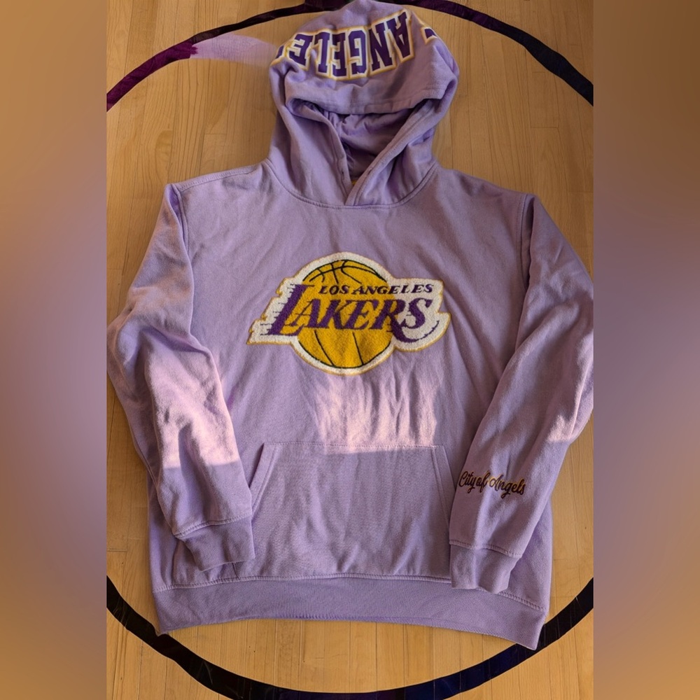 Ultra Game NBA Los Angeles Lakers
Women’s Large Lavender